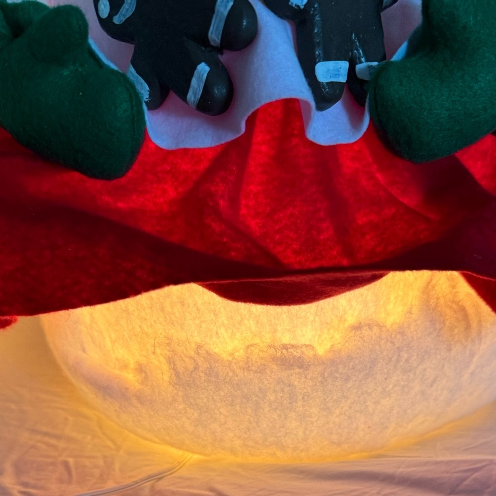 Christmas Vintage Mrs. Claus Large Light Up Figure - Picture 13 of 13